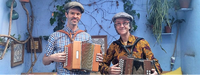 Música Folkordions - Vespres a la fresca a l'Associació de Veïns del Centre.