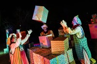 Construcció de regals Campament Reial.jpg