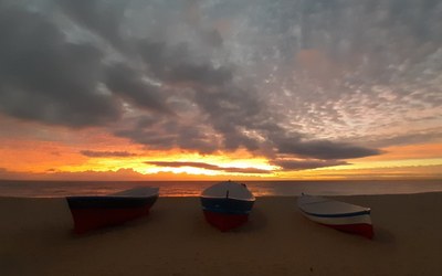 Sortida de sol - Platja dels Pescadors.jpg.