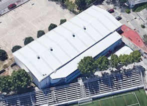 Conservació i manteniment de les cobertes de 6 pavellons.