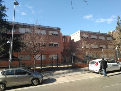 Projecte de substitució de fusteries i persianes de les finestres de l'Escola Baldiri Reixac.