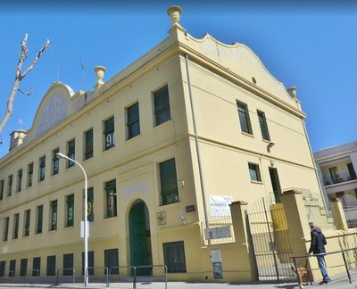 Substitució del paviment de cautxú del CEIP Ventós Mir.