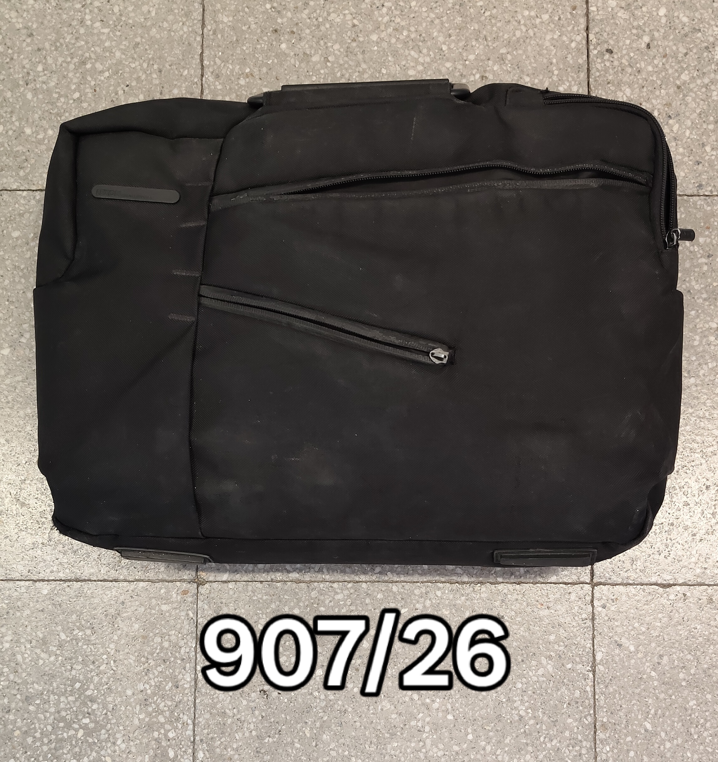 907-26.jpg