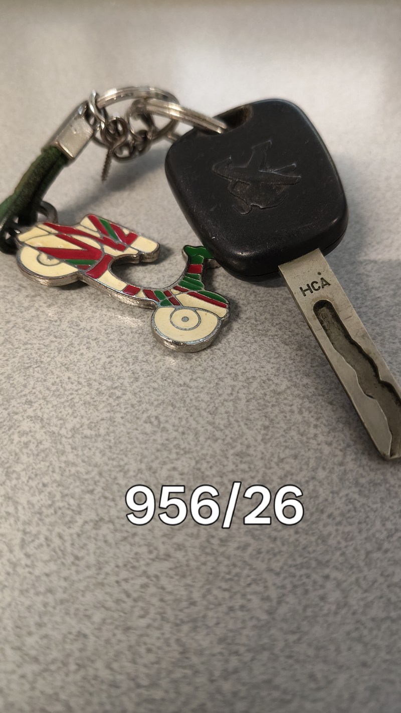 956-26.jpg