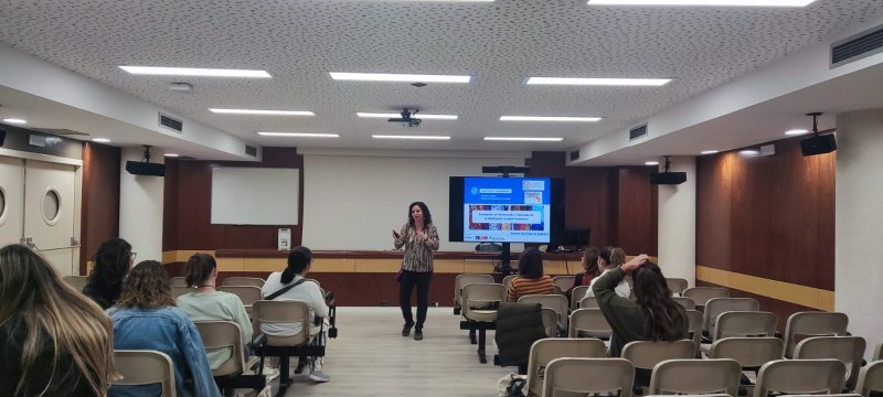 2024. Formació per a professionals de salut i residents d'infermeria i medicina familiar i comunitària. Hospital Municipal 17 i 24 de Maig 2024.2.jpg