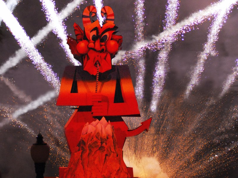 La Cremada del Dimoni. Festes de Maig