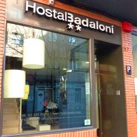 Entrada Hostal Badaloní