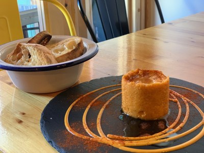 Almogrote. Formatge i mojo picón. Restaurant Lolin Cafè.