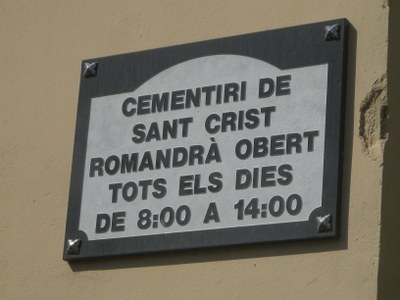 Placa del cementiri.
